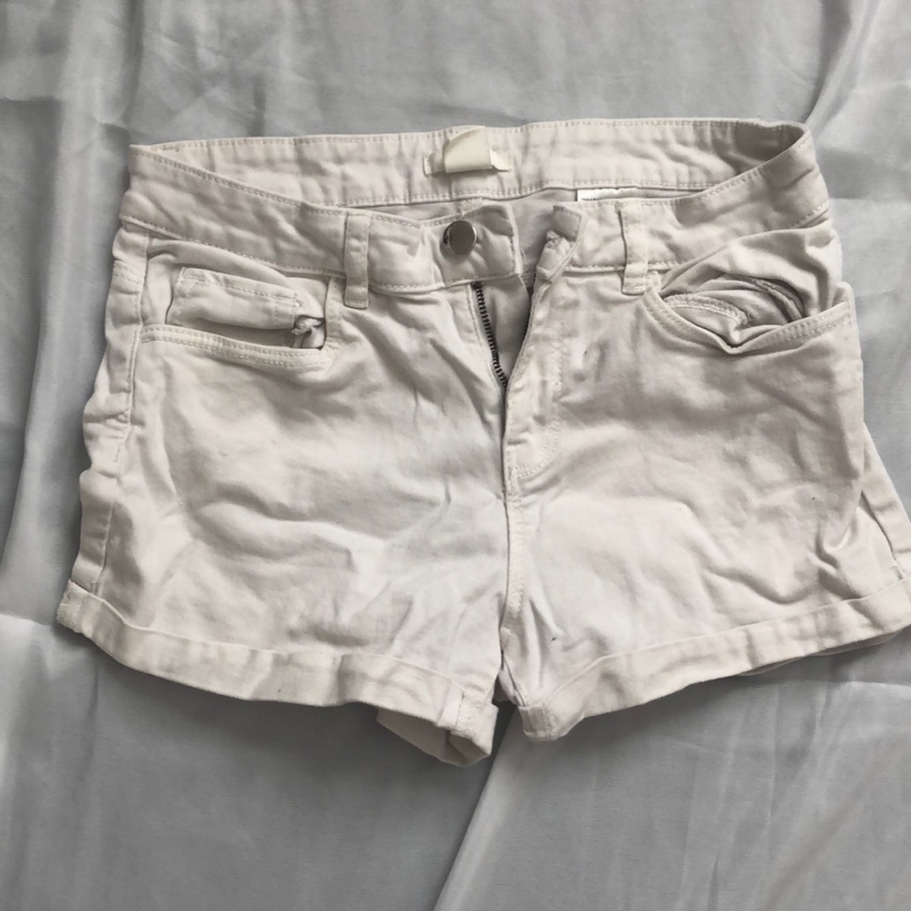white jean shorts